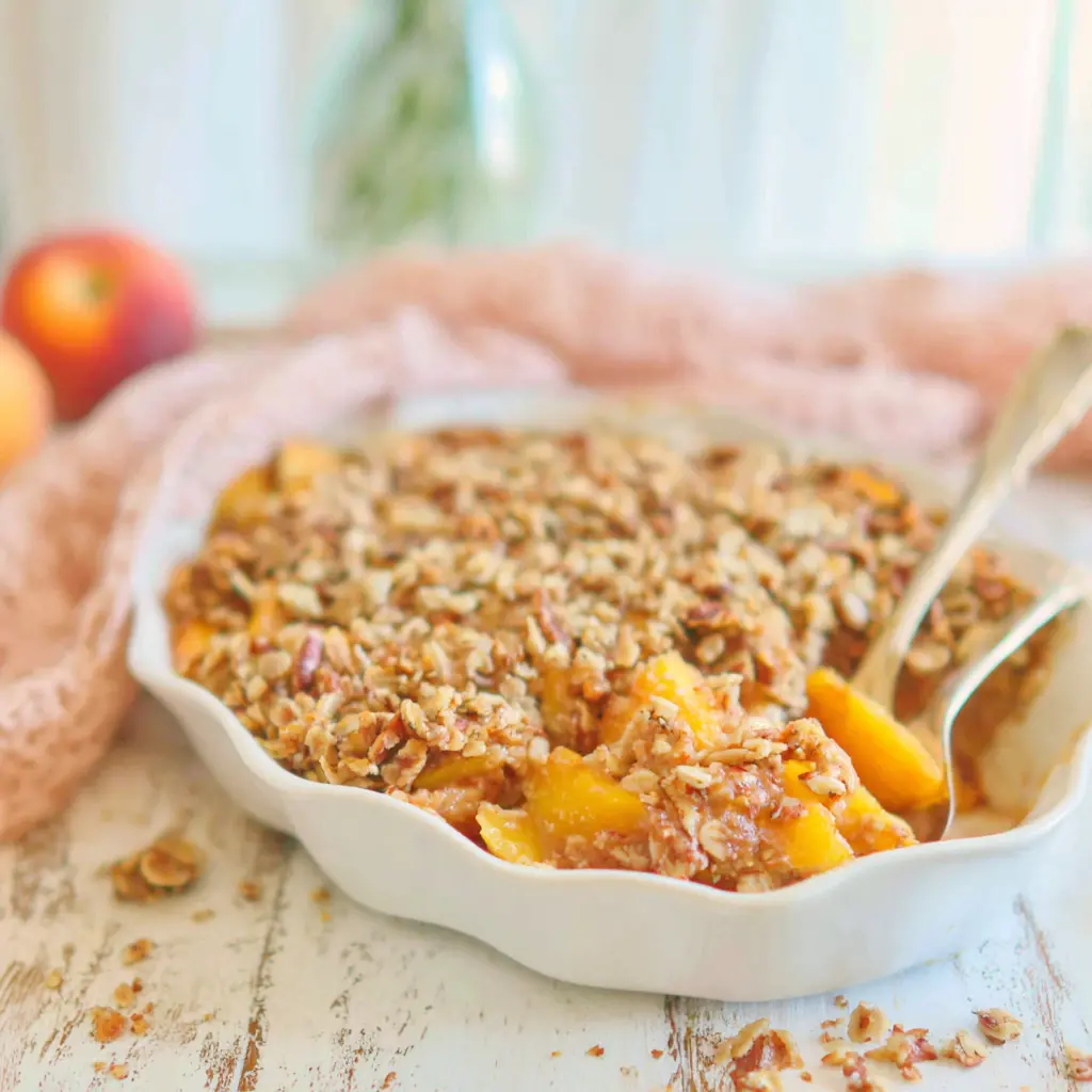 healthy peach crisp