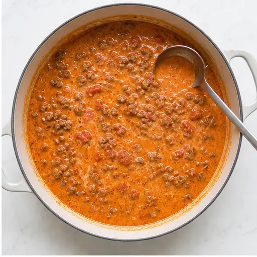 Step 2: Simmering the creamy tomato sauce