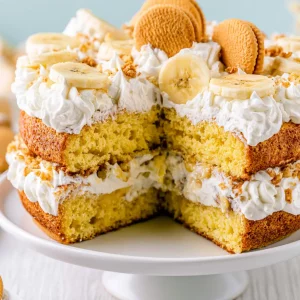banana pudding dump cake 481986569
